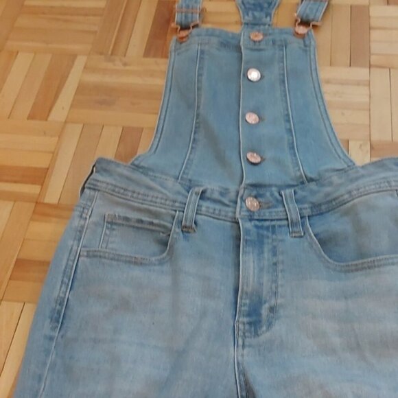 Guess bib overall distressed jeans - Picture 5 of 8